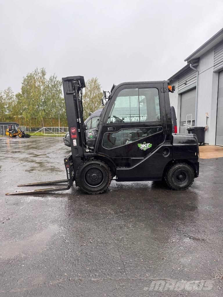Toyota 02-8 FDF 30 Дизельные погрузчики