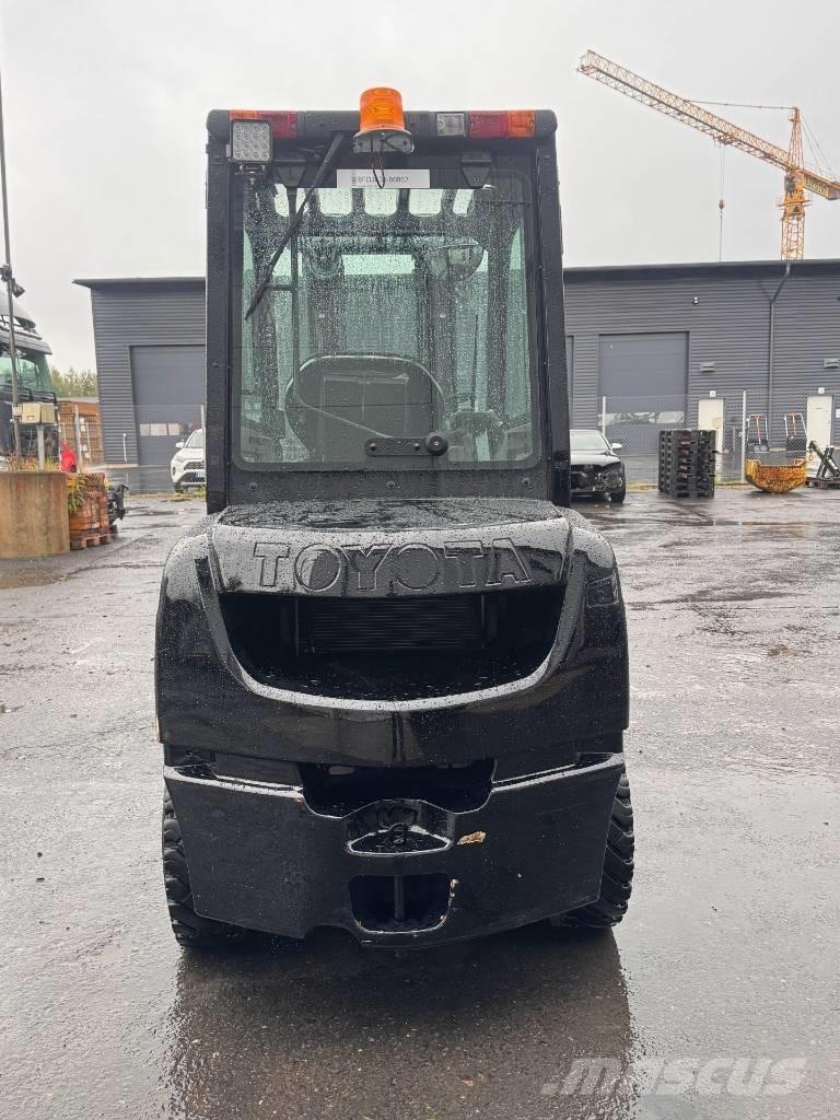 Toyota 02-8 FDF 30 Дизельные погрузчики