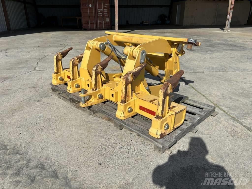 DEERE 770G Компоненты строительной техники