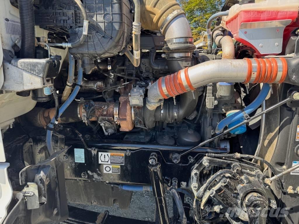 Peterbilt 567 Грузовики-Самосвалы