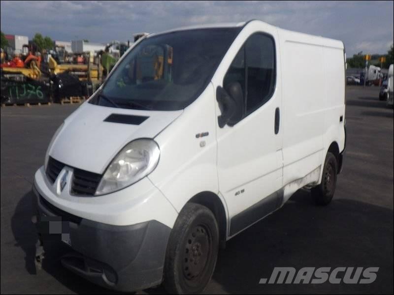 Renault Trafic 2 Цельнометаллический фургоны