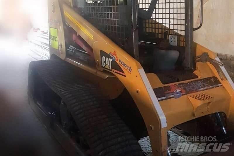 CAT Bobcat Специальные грузовики