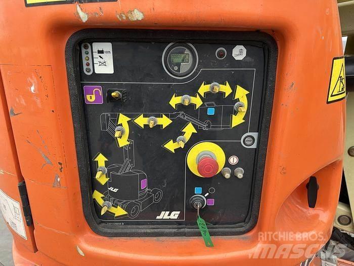 JLG E300AJP Разные подъемники и вышки
