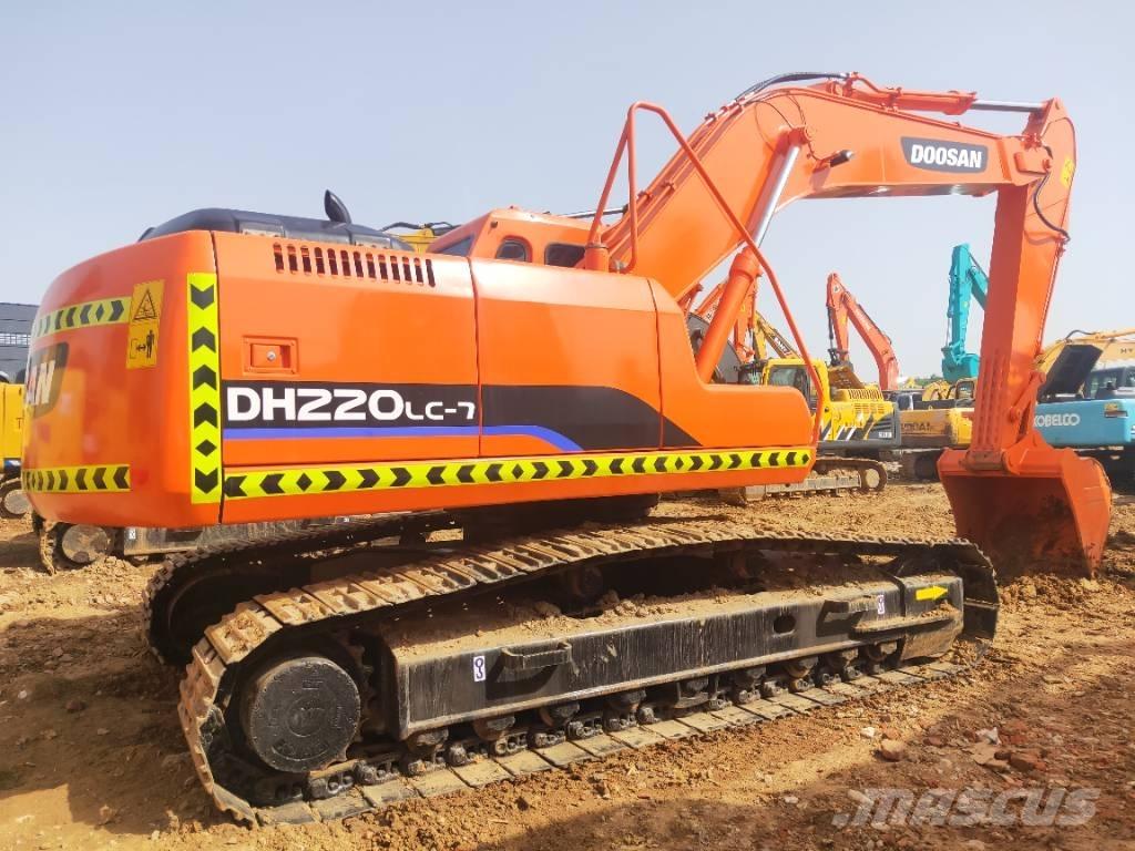 Doosan DH220LC-7 Гусеничные экскаваторы