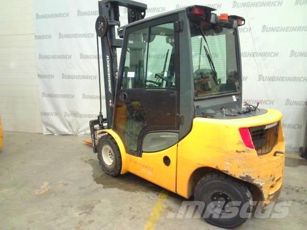 Jungheinrich DFG 430 Дизельные погрузчики