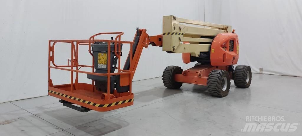 JLG 450 AJ Коленчатые подъемники