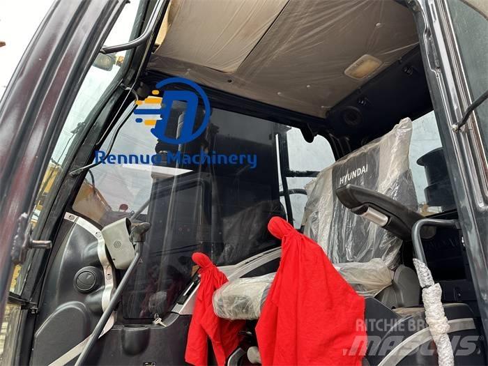 Hyundai R220-9S Гусеничные экскаваторы