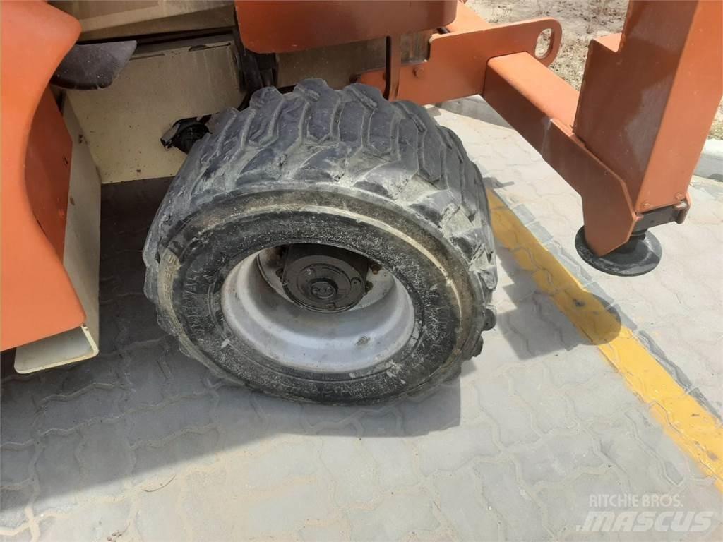 JLG 3394RT Ножничные подъемники