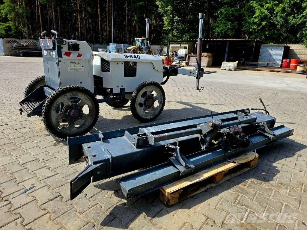 Somero S840 Бетонные распределительные бумы