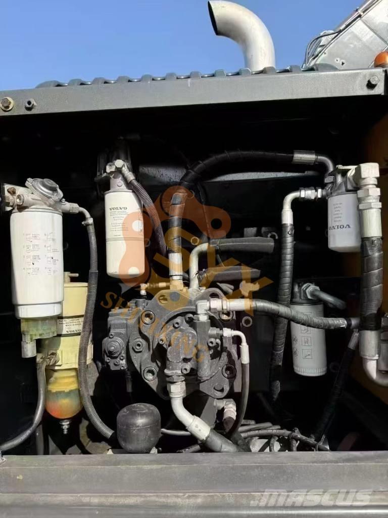 Volvo EC 240 D Гусеничные экскаваторы