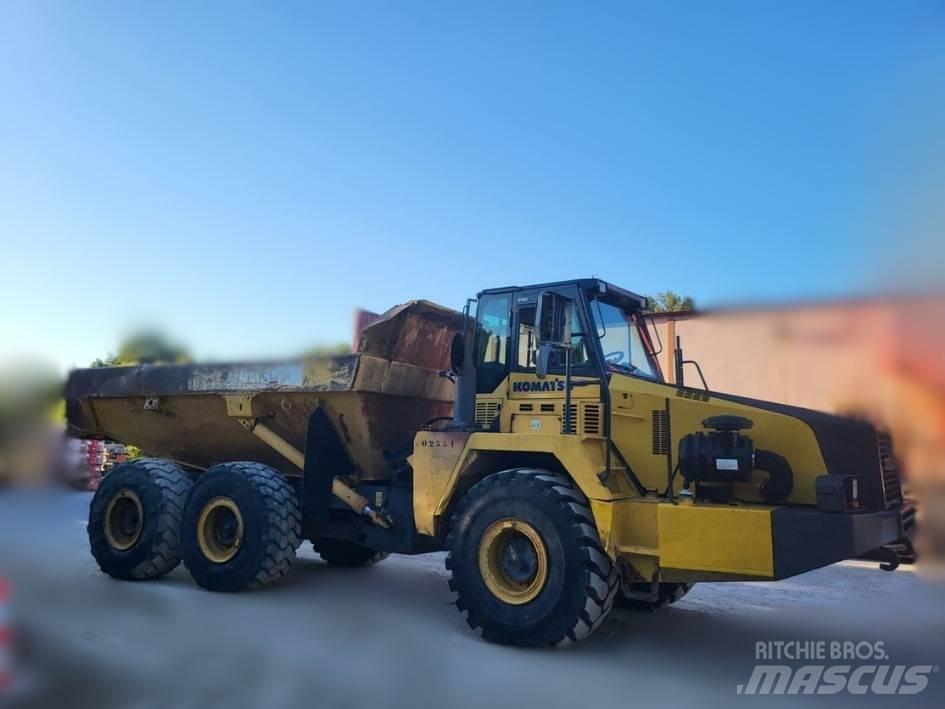 Komatsu HM 300 Шарнирно-сочленённые самосвалы