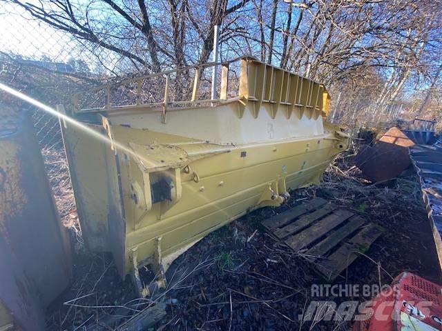 CAT D7E  U-blade, new Бульдозерные отвалы