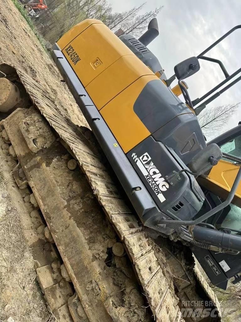 XCMG XE 245 DK Гусеничные экскаваторы