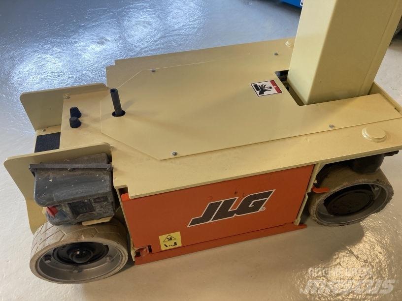 JLG 1230 ES Вертикальные мачтовые подъемники