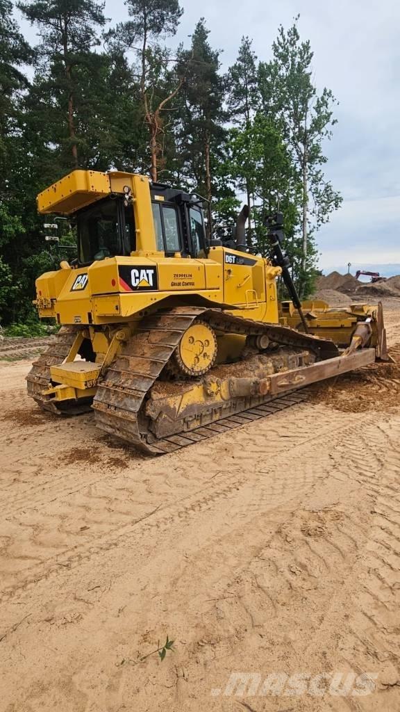 CAT D 6 T LGP Гусеничные бульдозеры