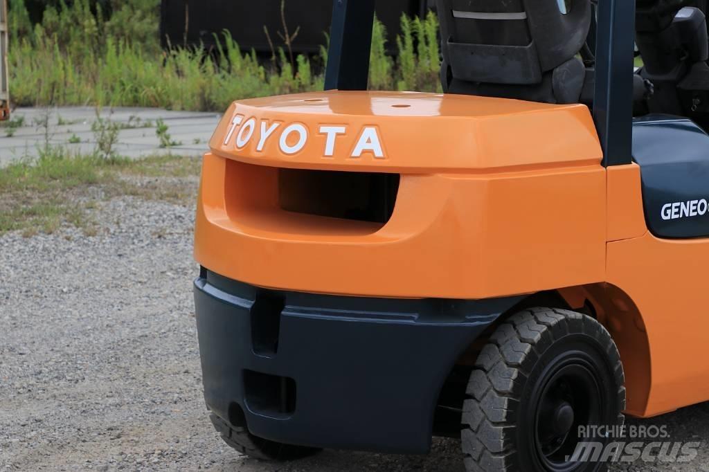 Toyota 7 FD 30 Дизельные погрузчики