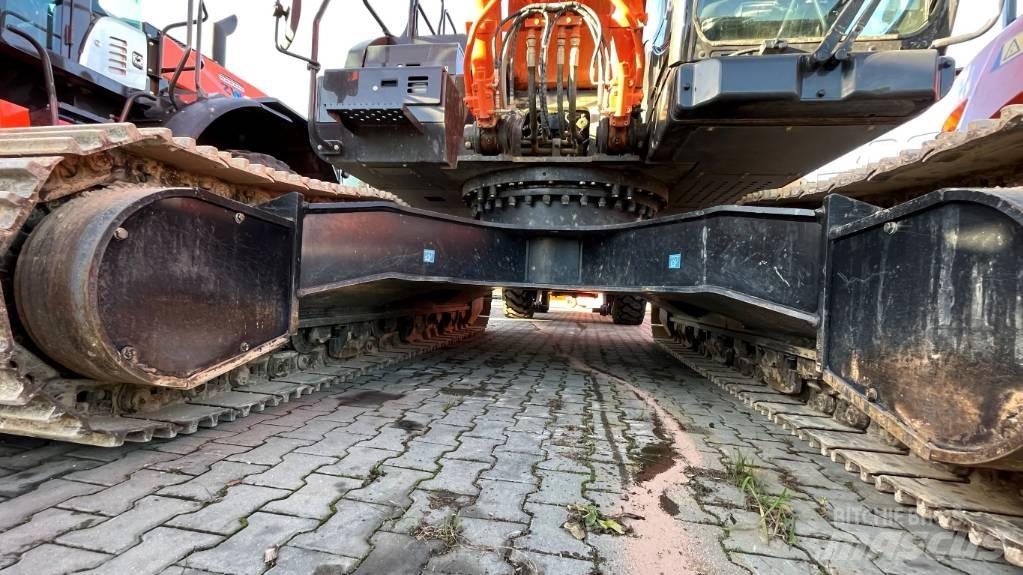 Hitachi ZX300LC-7 Гусеничные экскаваторы