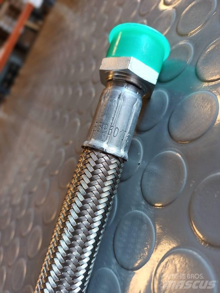 Volvo HOSE 23960136 Коммерческий транспорт - Другие