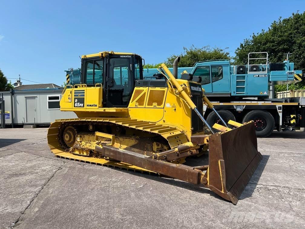 Komatsu D 65 PX-18 Гусеничные бульдозеры