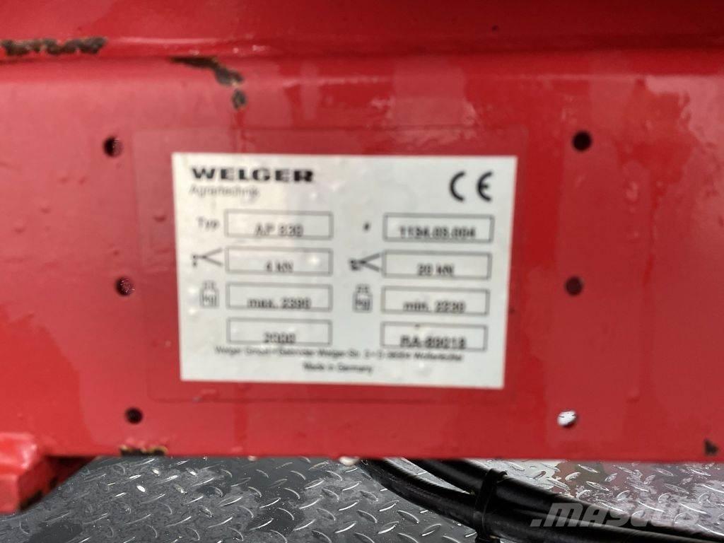Welger AP 830 Тюковые пресс-подборщики