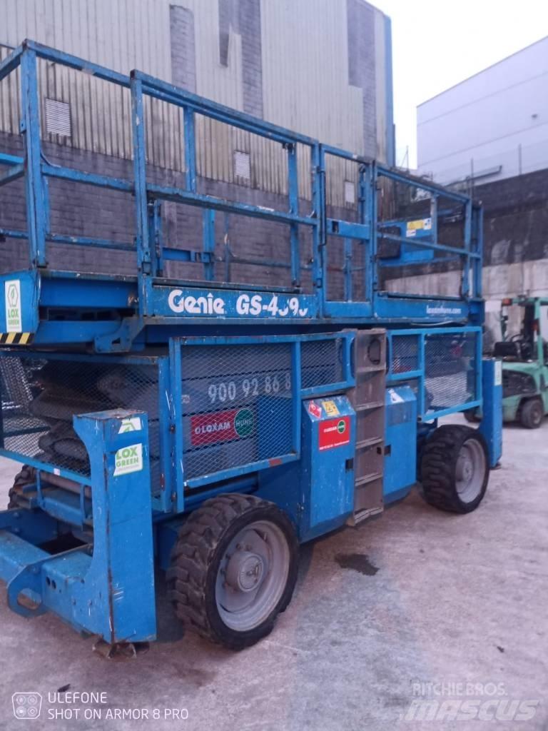 Genie GS 4390 RT Ножничные подъемники