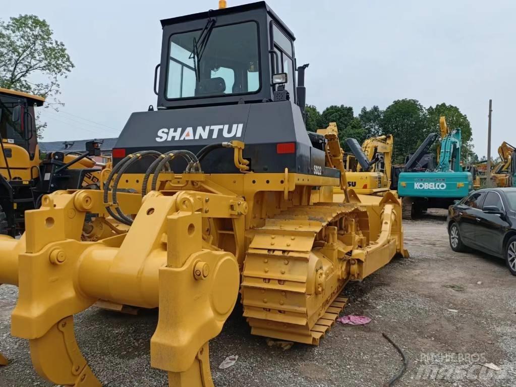 Shantui D22 Гусеничные бульдозеры