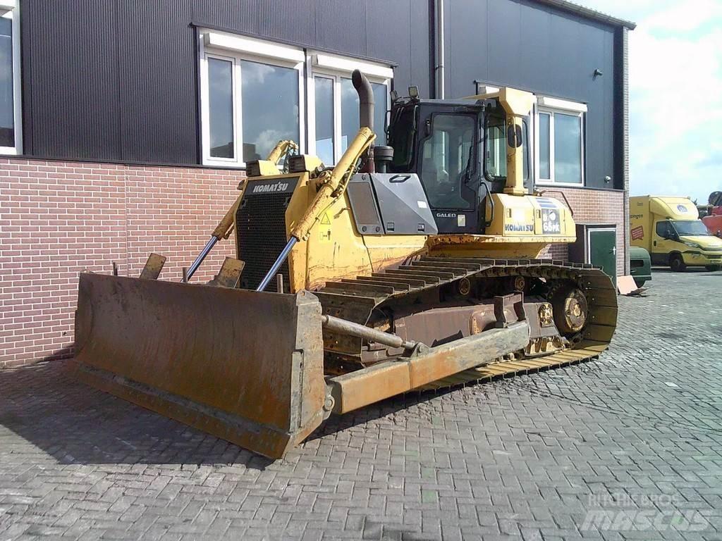 Komatsu D65PX-15 Гусеничные бульдозеры
