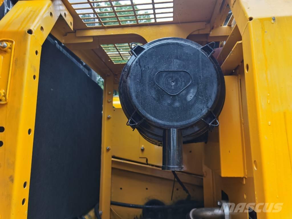 Komatsu PC 220-7 Гусеничные экскаваторы