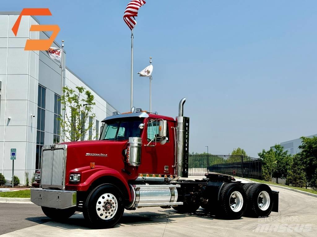 Western Star 4900 SF Седельные тягачи