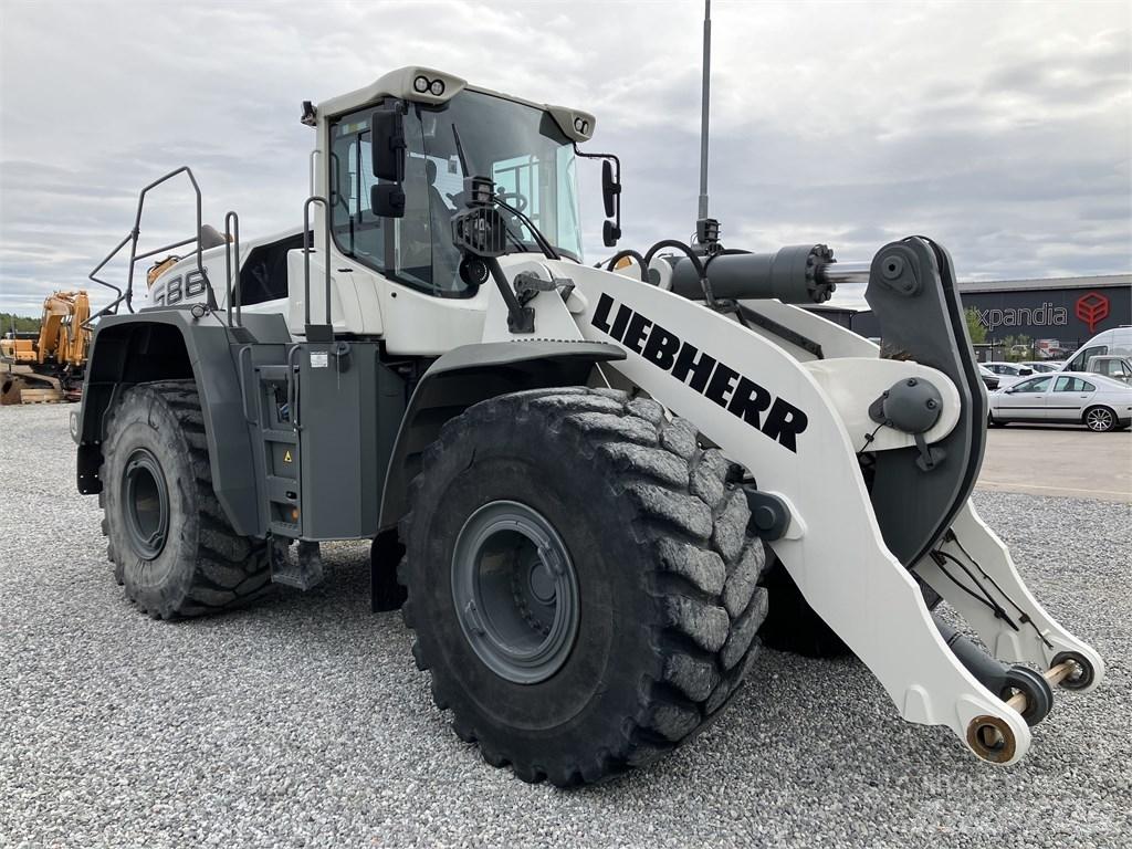 Liebherr L586 Xpower Фронтальные погрузчики