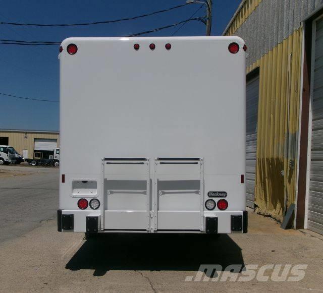 Freightliner M2 Грузовики для доставки напитков