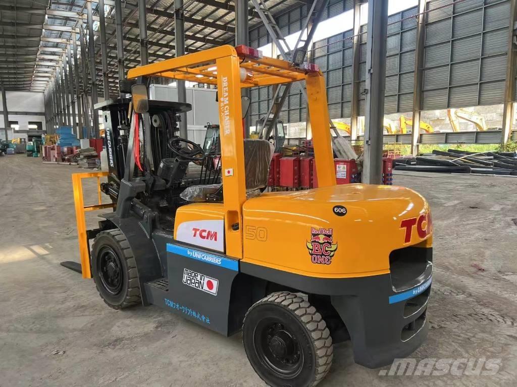 TCM 5t Дизельные погрузчики