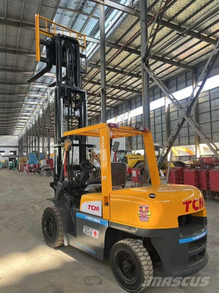 TCM 5t Дизельные погрузчики