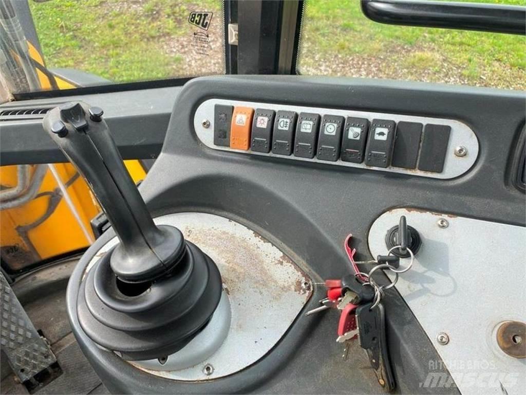 JCB 426E AGRI HT Фронтальные погрузчики