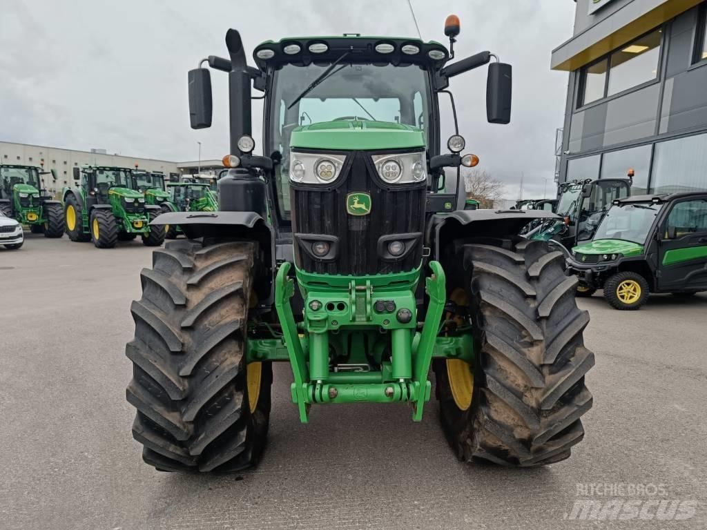 John Deere 6215 R Трактора