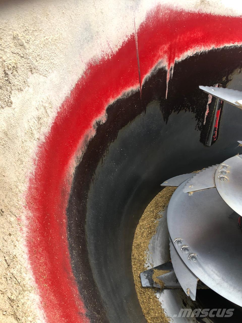 Vicon AVM 12 Кормораздатчики