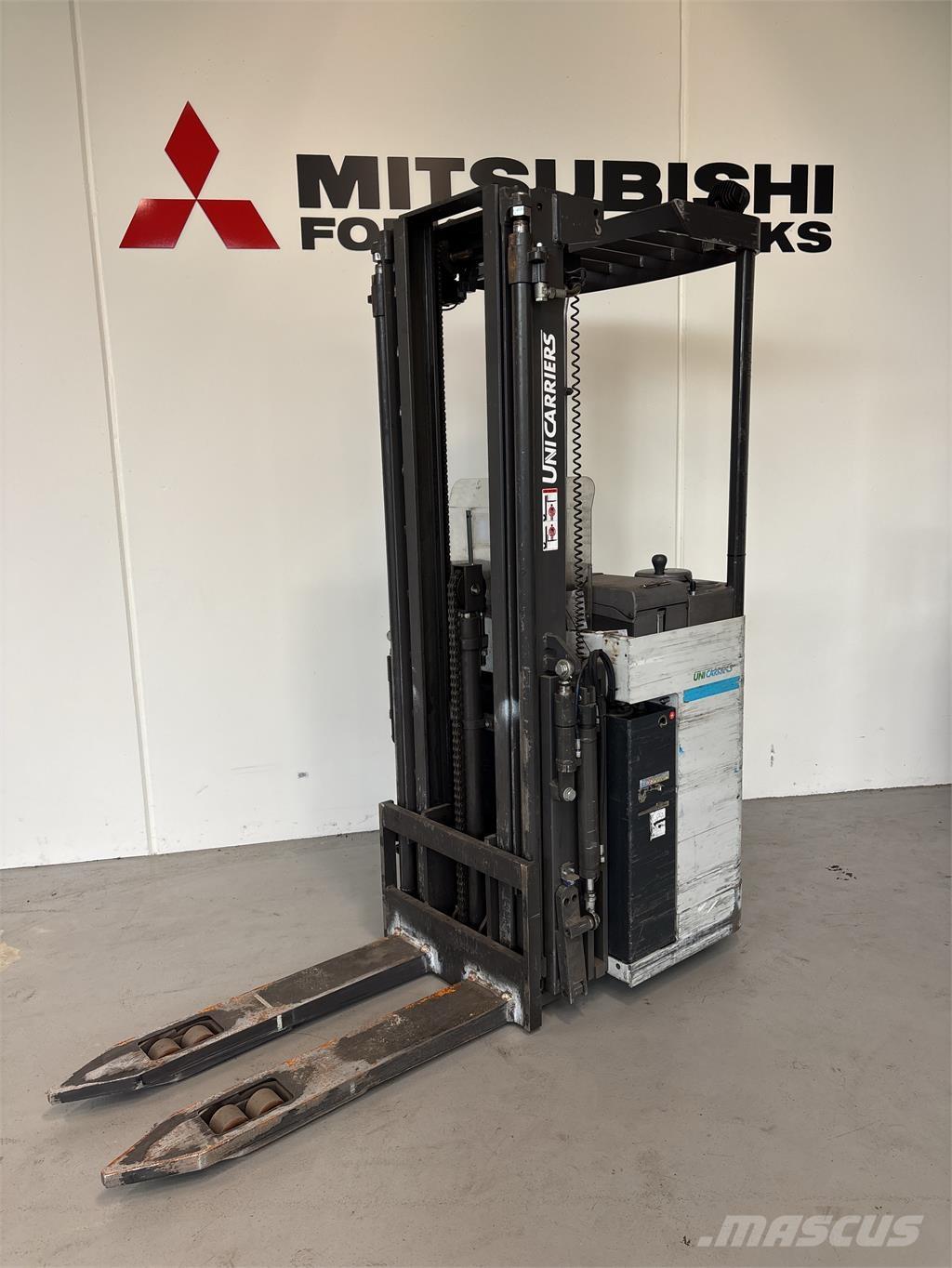 Atlet A160 Самоходные электроштабелёры