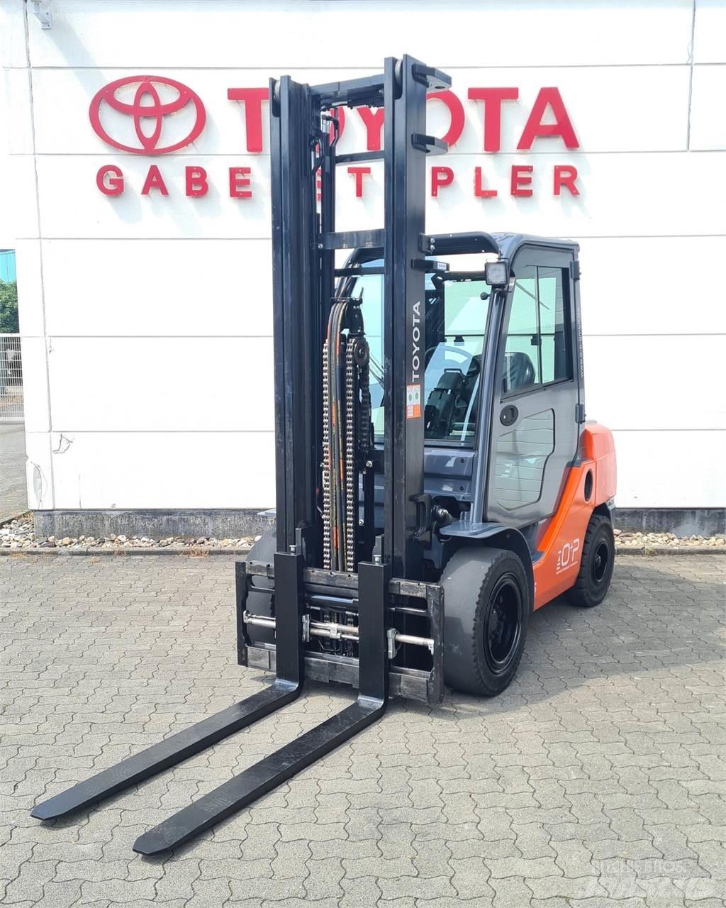 Toyota 02-8FDJF35 Дизельные погрузчики