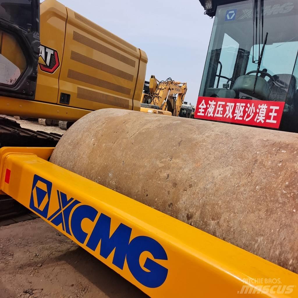 XCMG XS 142 J Катки тротуарные