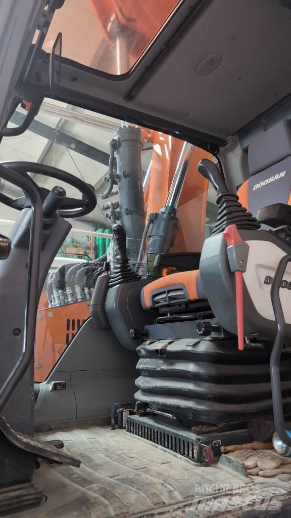 Doosan DX 165 W Колёсные экскаваторы