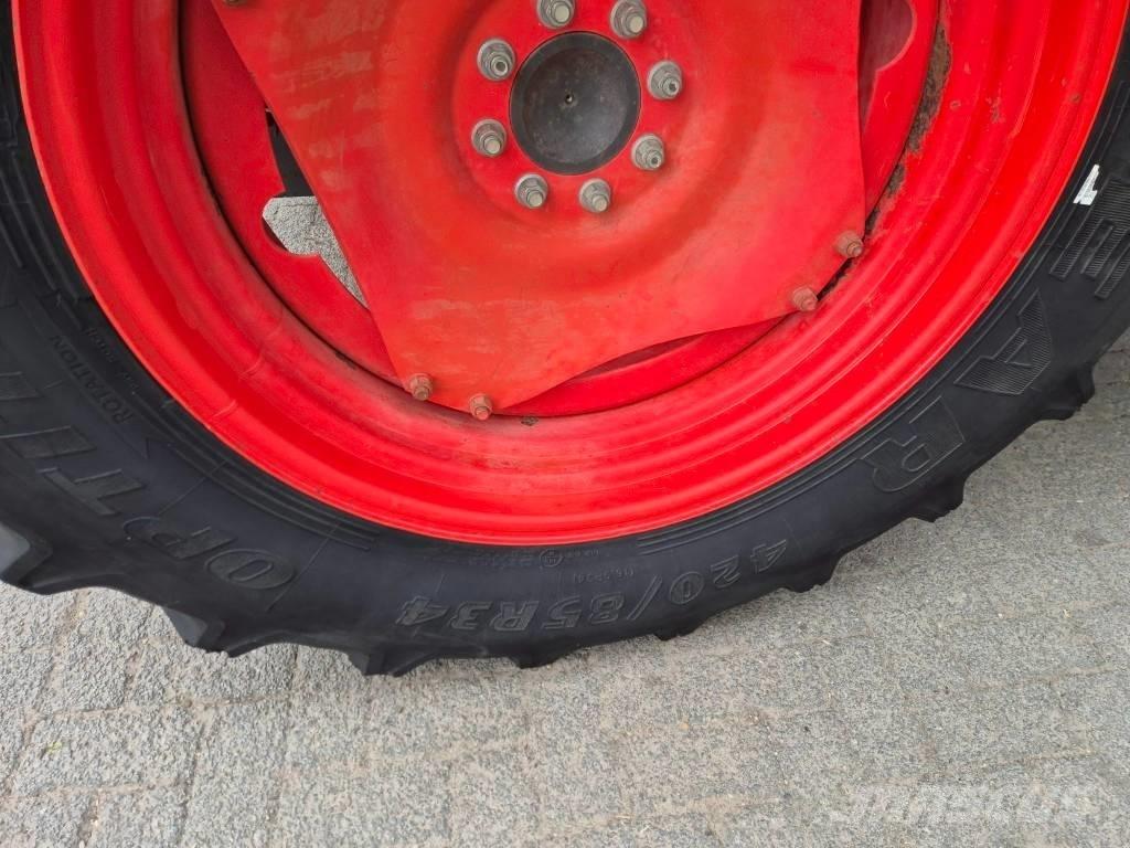 CLAAS Axos 330 CX Трактора