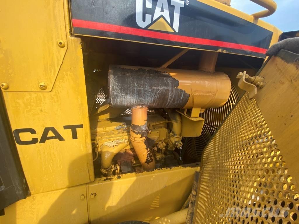CAT D6R Гусеничные бульдозеры