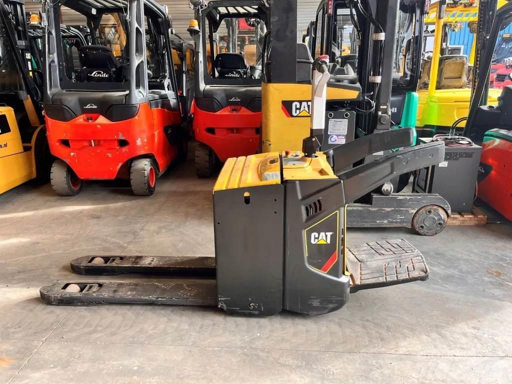 CAT NPV20N2 Ручные электрические тележки