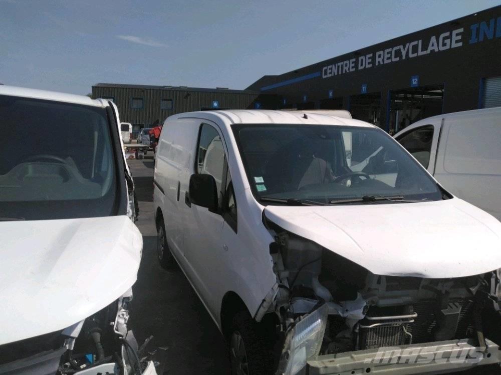 Nissan NV 200 Изотермический фургон