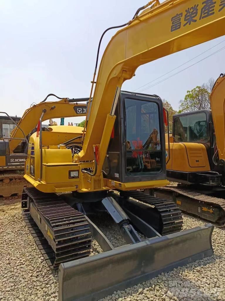 Komatsu PC 70 Малые экскаваторы 7т-12т
