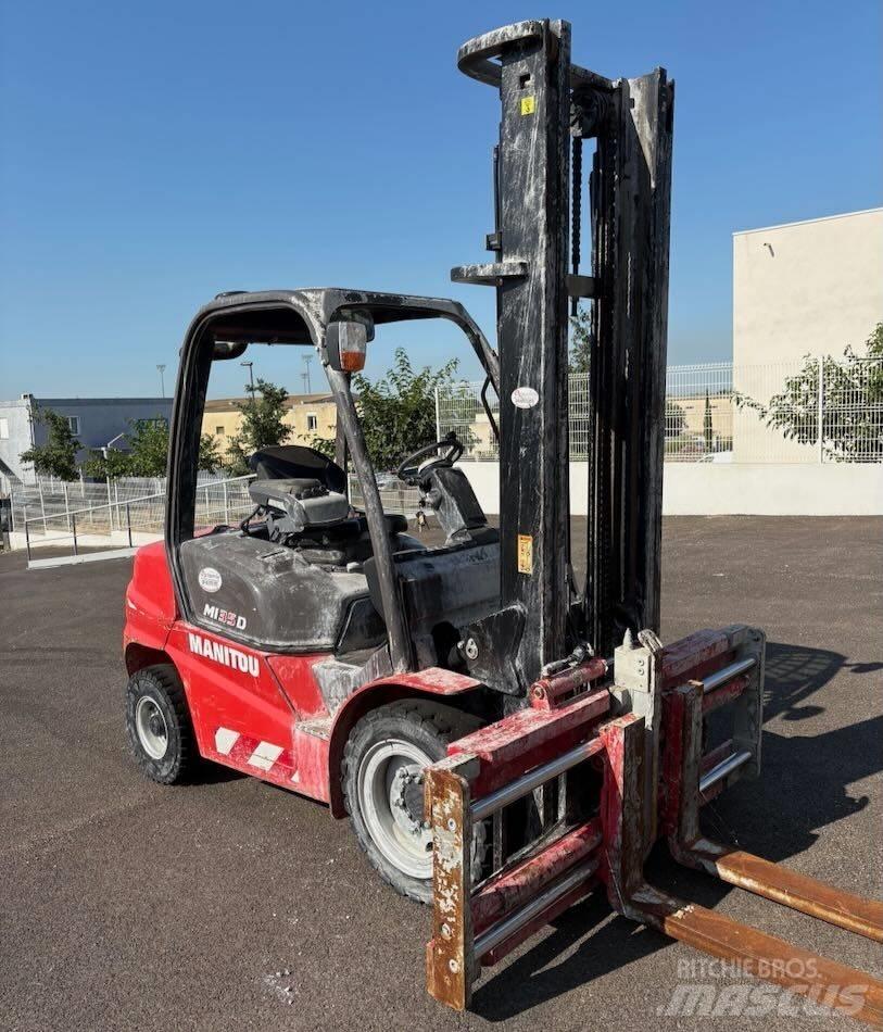 Manitou MI 35 D Дизельные погрузчики