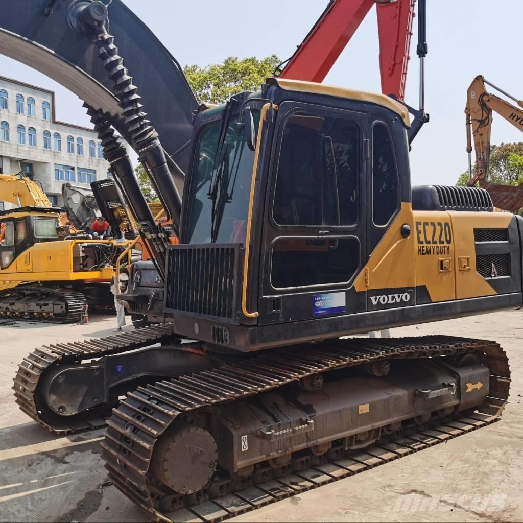 Volvo EC 220 Гусеничные экскаваторы