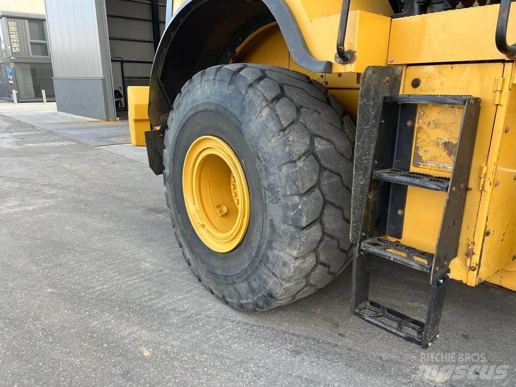 CAT 966 M XE Фронтальные погрузчики