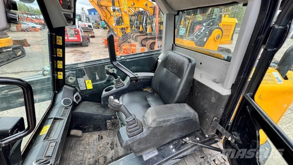 JCB 3 TS-8T Мини-погрузчики