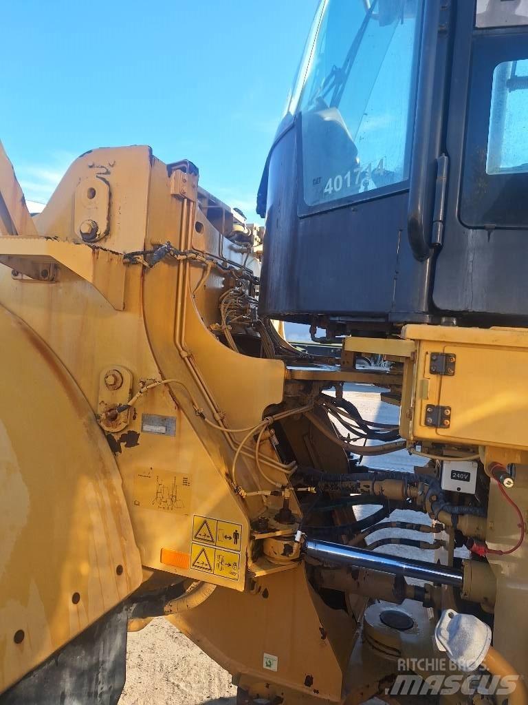 CAT 966 MXE Фронтальные погрузчики